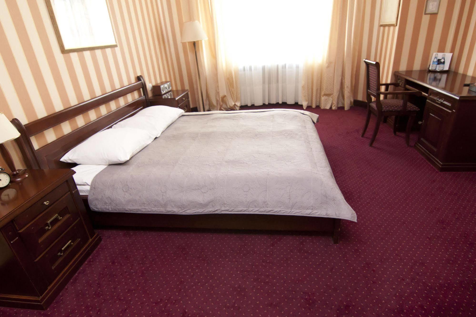 Hotel Royal 波兹南 外观 照片